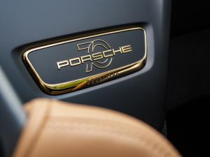 Porsche 911 Speedster Heritage Design Package 2019 года 